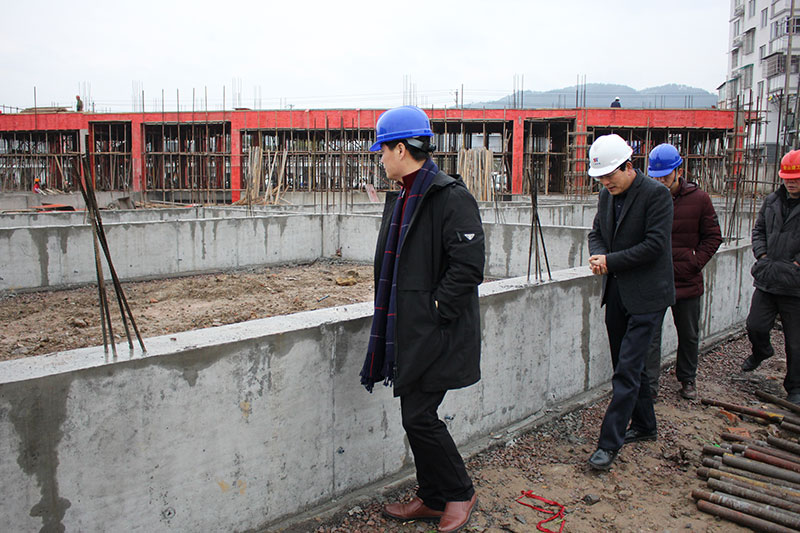 提前應(yīng)對(duì)雨雪天，排查隱患保安全