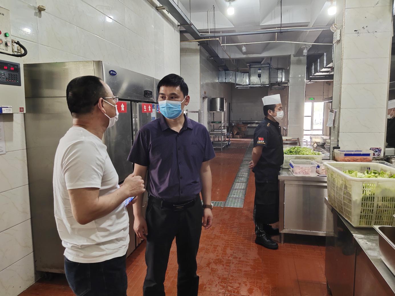 強化服務(wù)、紓困解難——國資運營公司開展九龍園區(qū)企業(yè)走訪