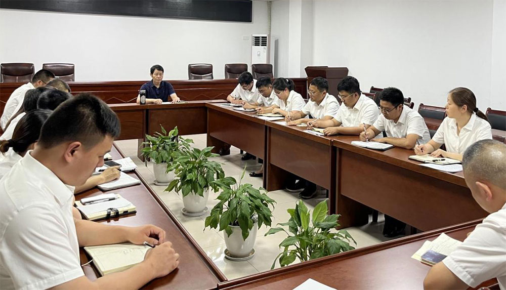 城建投公司召開全體員工大會(huì)暨安全生產(chǎn)、保密工作會(huì)議?