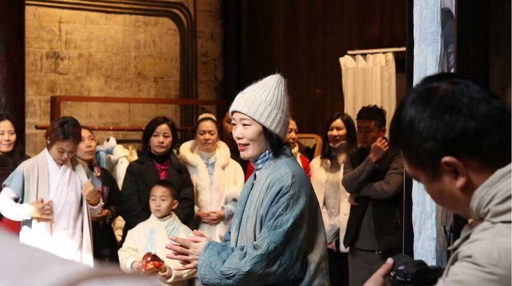 藍(lán)屋藝術(shù)館開(kāi)業(yè)，為鄉(xiāng)村業(yè)態(tài)增活力