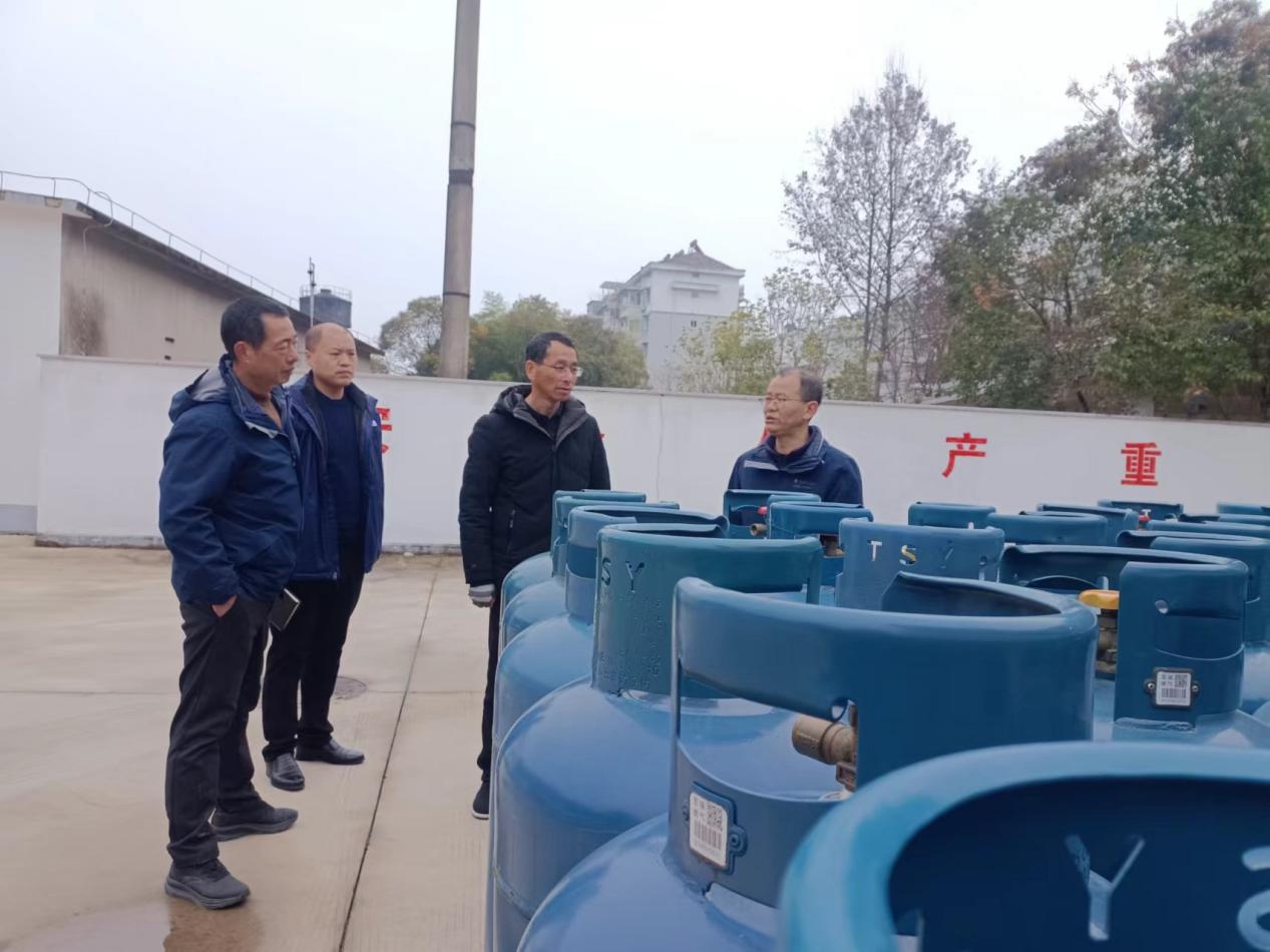 防患于未燃  ?！捌俊卑矡o(wú)恙