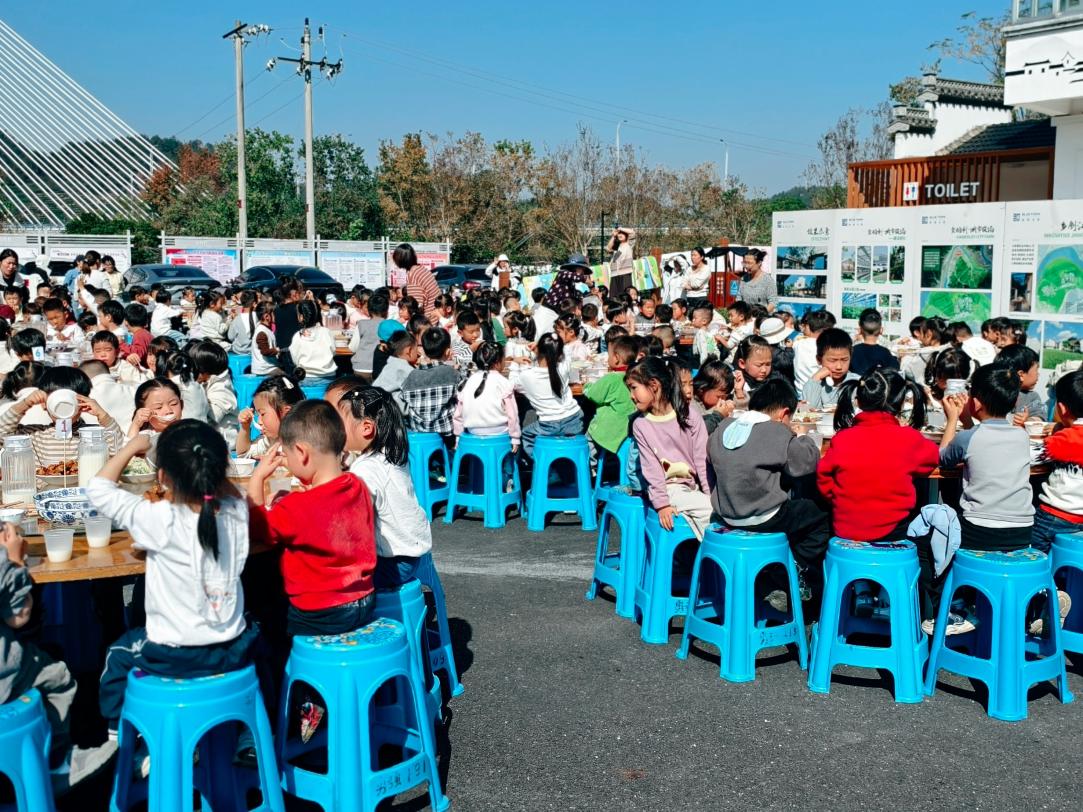 以“童”為橋促振興     農(nóng)耕體驗樂翻天